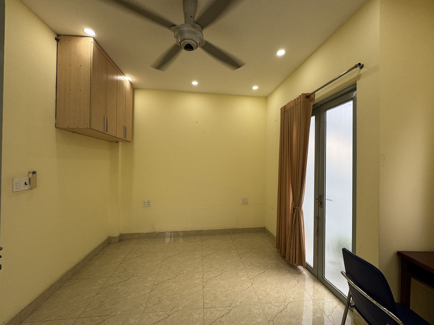 Nhà phố 3 lầu, góc 2 mặt tiền hêm 6m khu cao cấp Hồ Biểu Chánh, hẻm thông ra HVBánh, LVSỹ, Q.PNhuận
